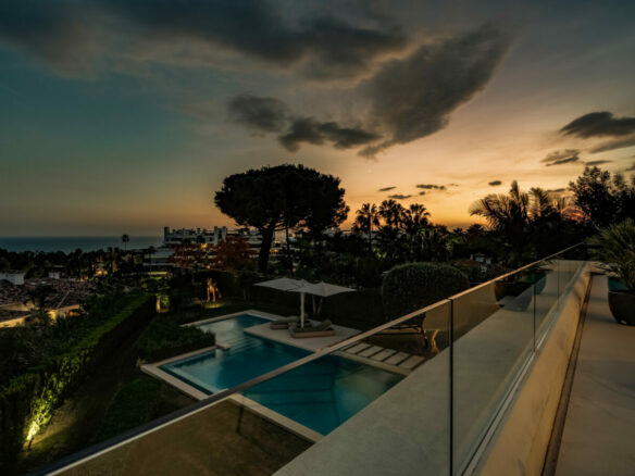 FOR SALE 🏡 Contemporary 5-Bedroom Villa with Panoramic Sea Views – Las Lomas del Marbella Club, Golden Mile, Marbella 🇪🇸