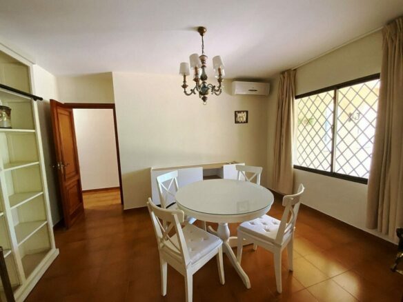 Large villa with mature gardens and pool near Marbella centre, El Mirador