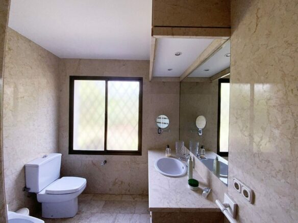 Large villa with mature gardens and pool near Marbella centre, El Mirador