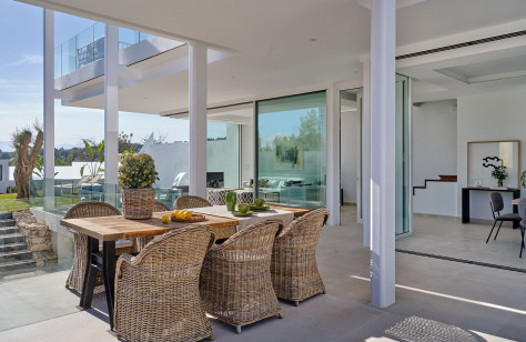 FOR SALE 🏡 Luxury Villa with Private Pool & Panoramic Sea Views – Valdeolletas, Marbella