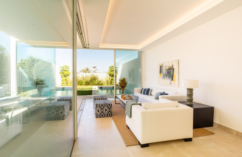 FOR SALE 🏡 Luxury Villa with Private Pool & Panoramic Sea Views – Valdeolletas, Marbella