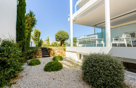 FOR SALE 🏡 Luxury Villa with Private Pool & Panoramic Sea Views – Valdeolletas, Marbella