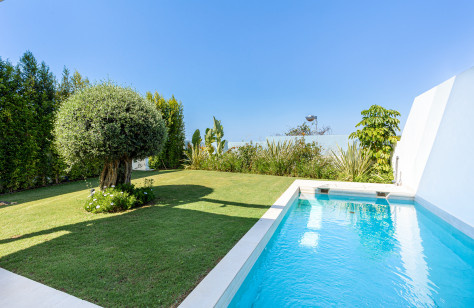 FOR SALE 🏡 Luxury Villa with Private Pool & Panoramic Sea Views – Valdeolletas, Marbella