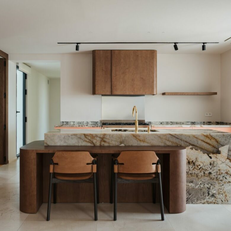 FOR SALE 🌟🏡 Villa Serene – Unique Design with Mountain Views 🇪🇸 El Madroñal, Benahavís 🇪🇸
