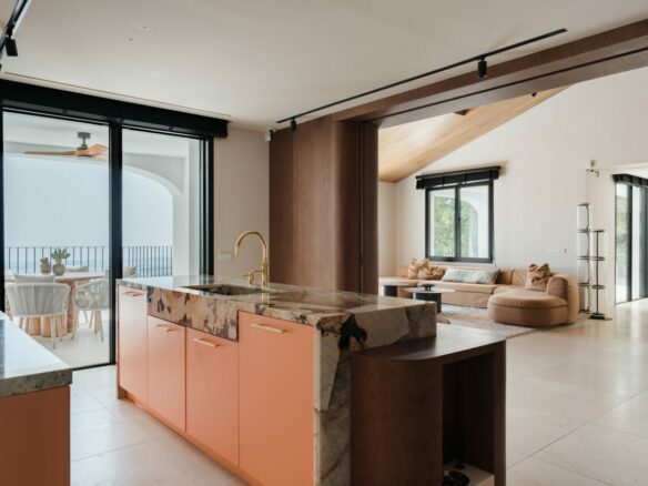 FOR SALE 🌟🏡 Villa Serene – Unique Design with Mountain Views 🇪🇸 El Madroñal, Benahavís 🇪🇸