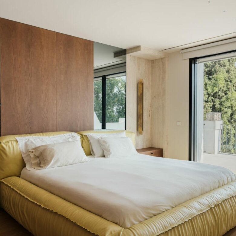 FOR SALE 🌟🏡 Villa Serene – Unique Design with Mountain Views 🇪🇸 El Madroñal, Benahavís 🇪🇸