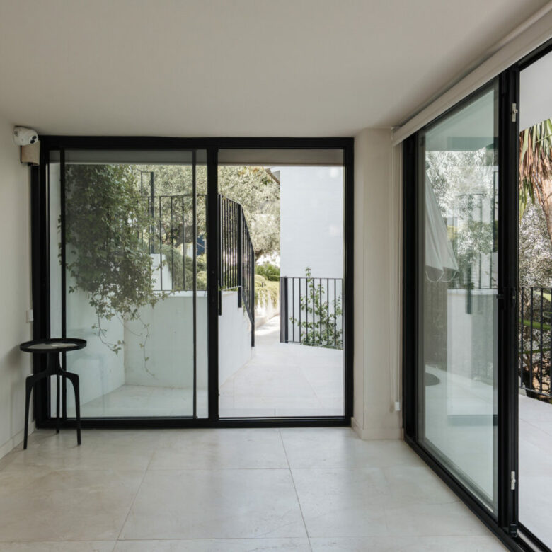FOR SALE 🌟🏡 Villa Serene – Unique Design with Mountain Views 🇪🇸 El Madroñal, Benahavís 🇪🇸