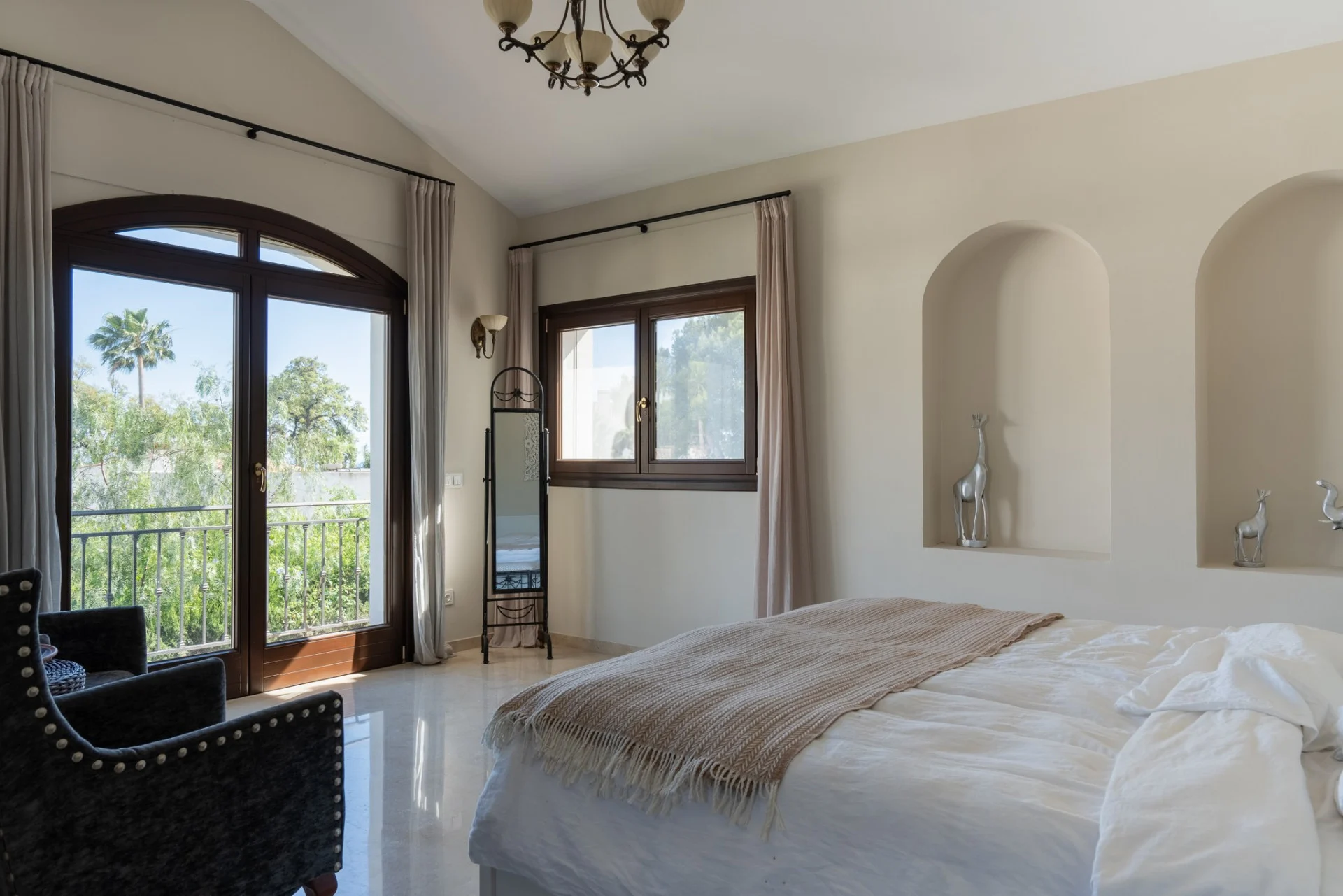 FOR SALE 🏡 Villa Ariza – El Rosario, Marbella East