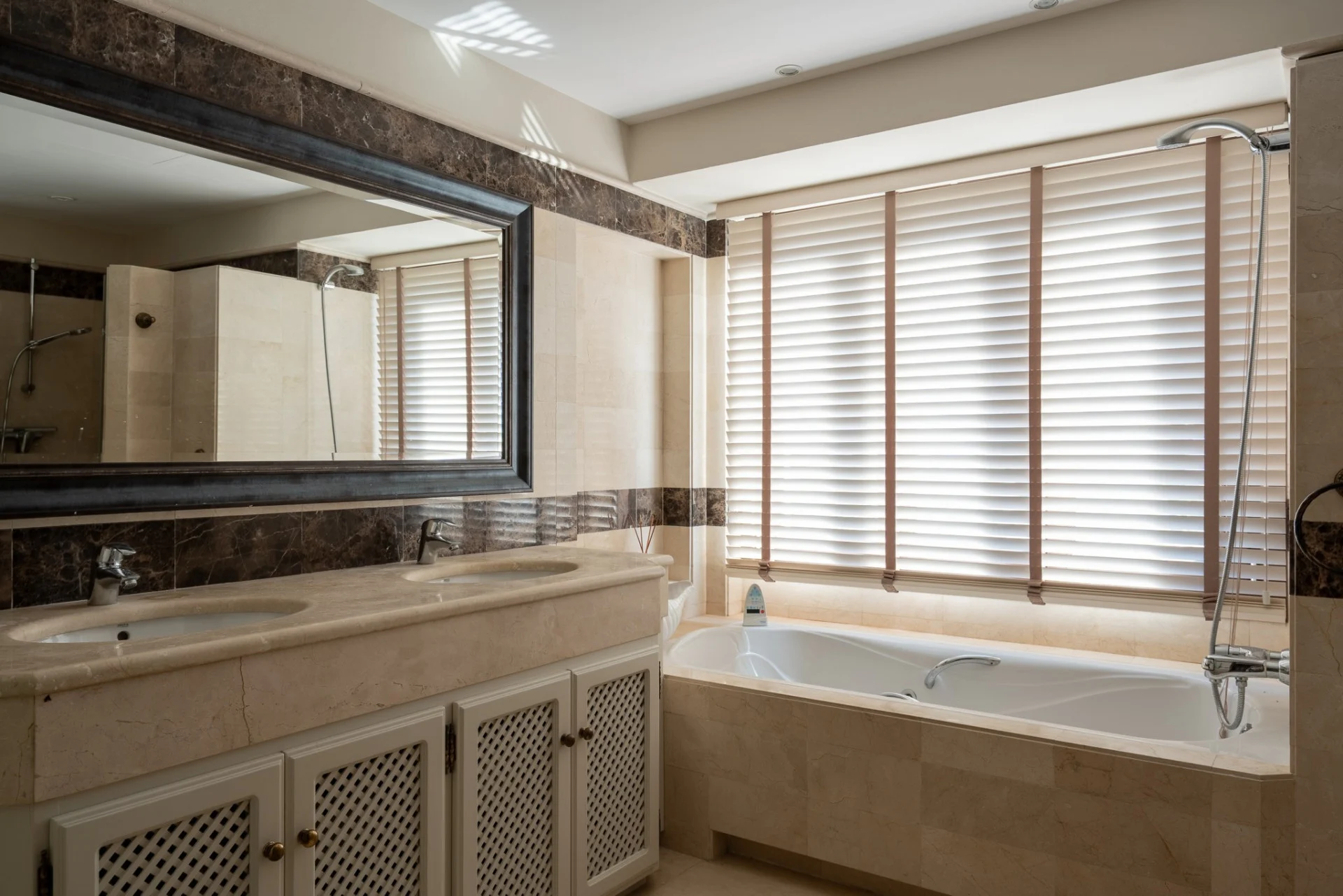 FOR SALE 🏡 Villa Ariza – El Rosario, Marbella East