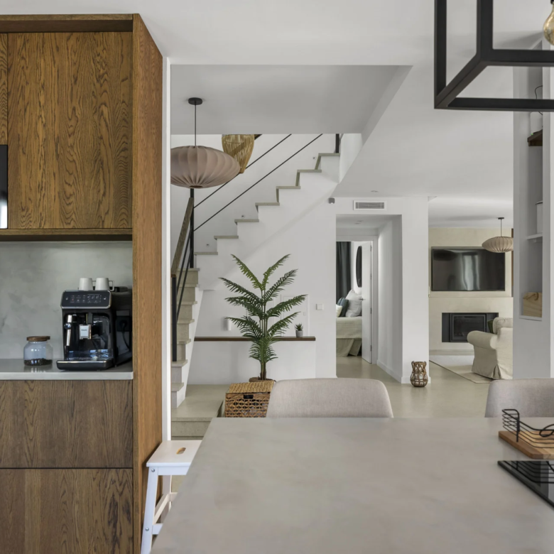 FOR SALE 🏡 Villa Cisne – Nueva Andalucía, Marbella