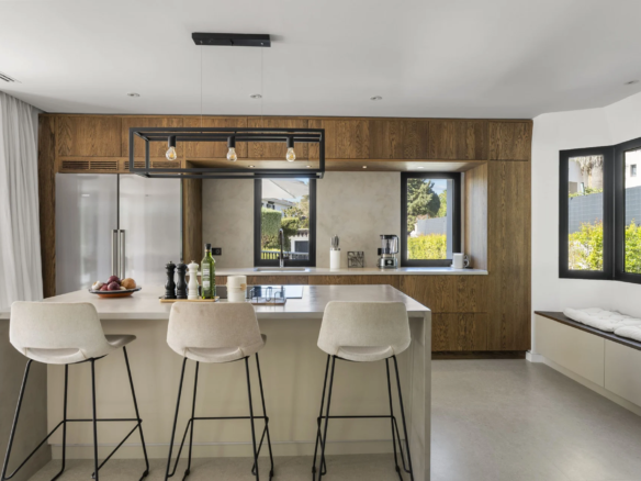 FOR SALE 🏡 Villa Cisne – Nueva Andalucía, Marbella