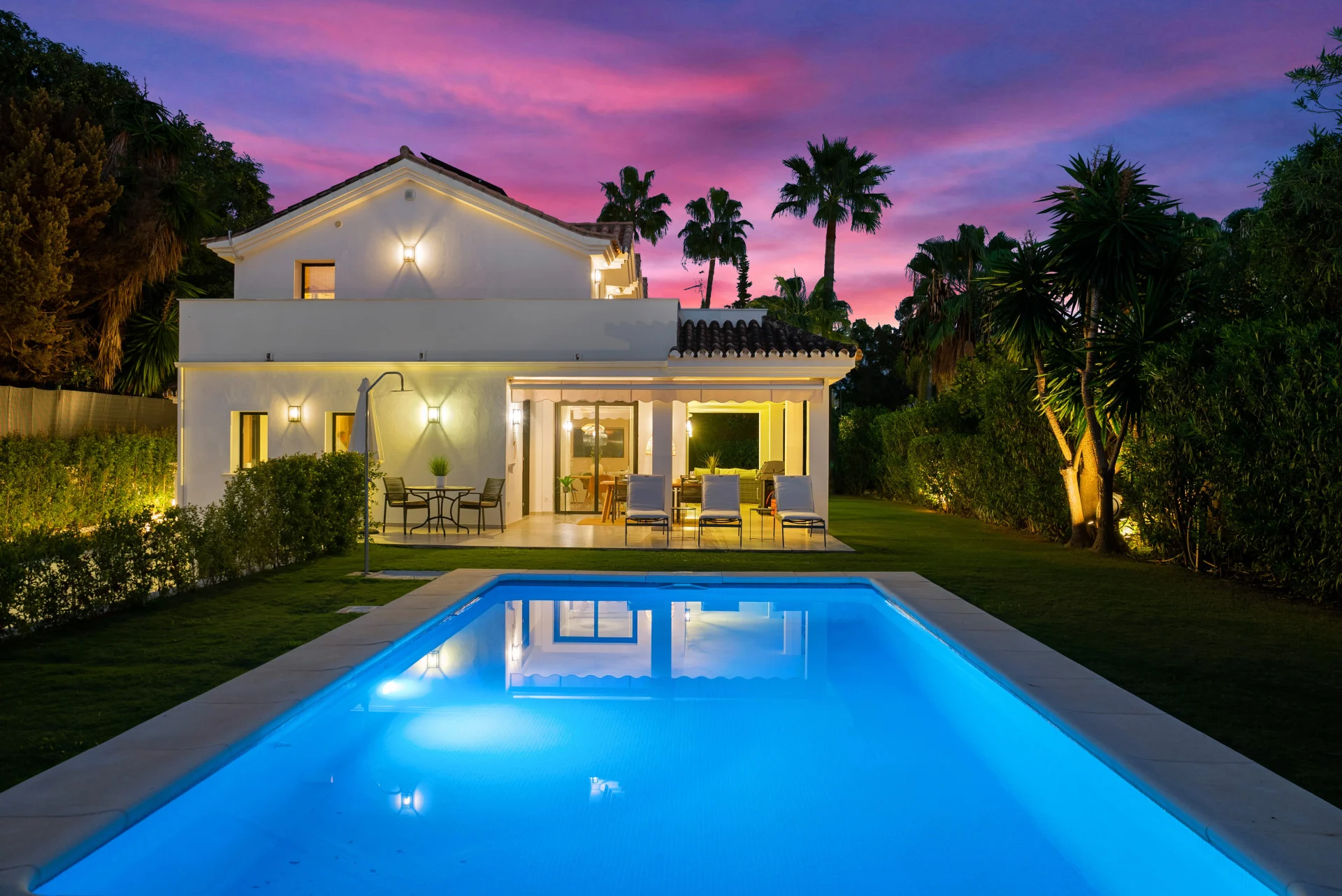 FOR SALE 🏡 Villa Cisne – Nueva Andalucía, Marbella