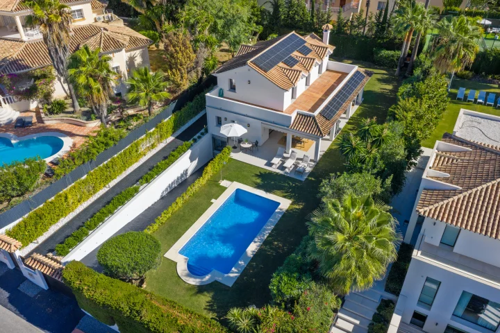 FOR SALE 🏡 Villa Cisne – Nueva Andalucía, Marbella