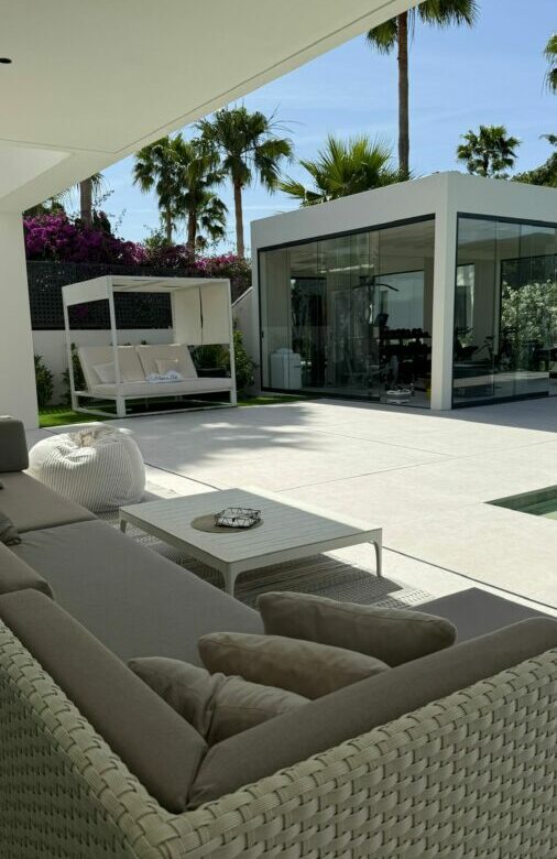 FOR SALE 🏡 Modern Five-Bedroom Villa with Sea Views and Heated Pool – Cortijo de Nagüeles, Sierra Blanca, Marbella 🇪🇸