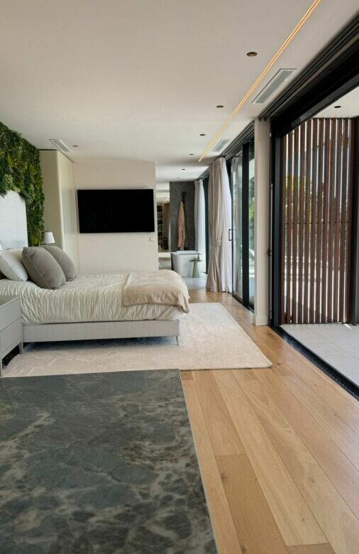 FOR SALE 🏡 Modern Five-Bedroom Villa with Sea Views and Heated Pool – Cortijo de Nagüeles, Sierra Blanca, Marbella 🇪🇸