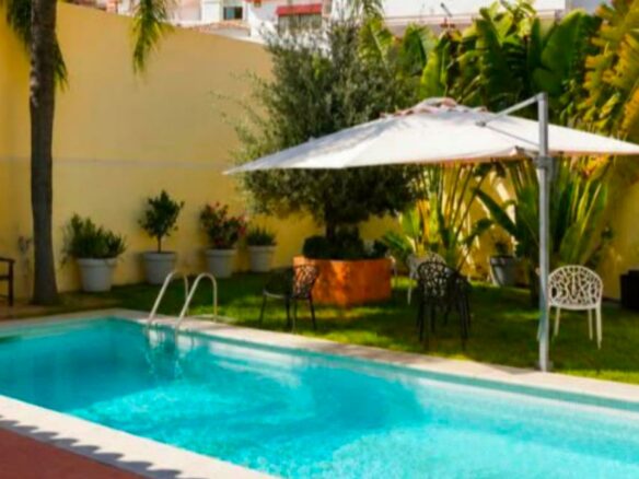 FOR SALE 🏡 5 Bedroom Villa with Private Pool on a 640 m² Plot – City Centre, Marbella 🇪🇸