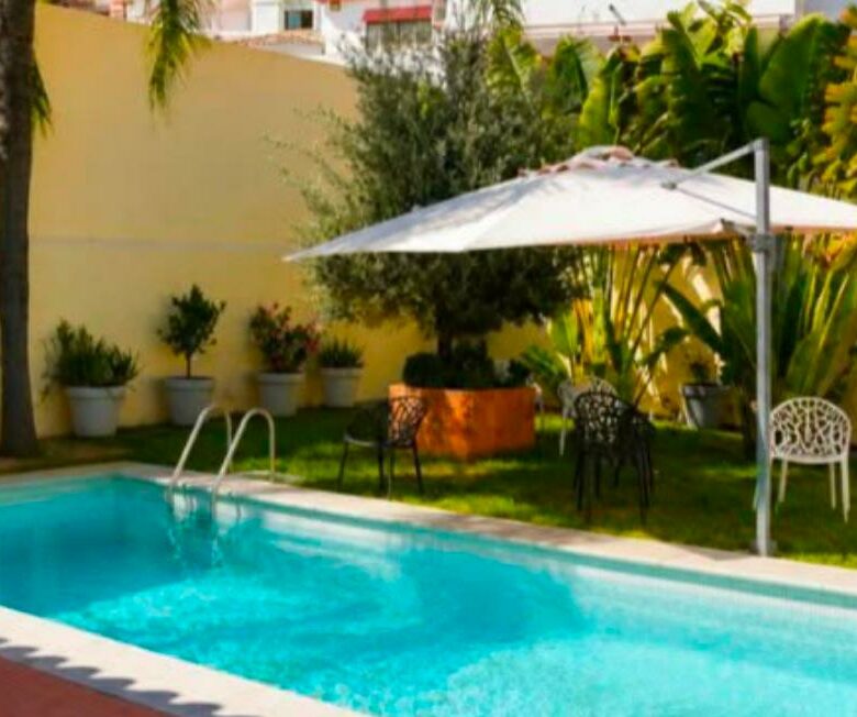 FOR SALE 🏡 5 Bedroom Villa with Private Pool on a 640 m² Plot – City Centre, Marbella 🇪🇸