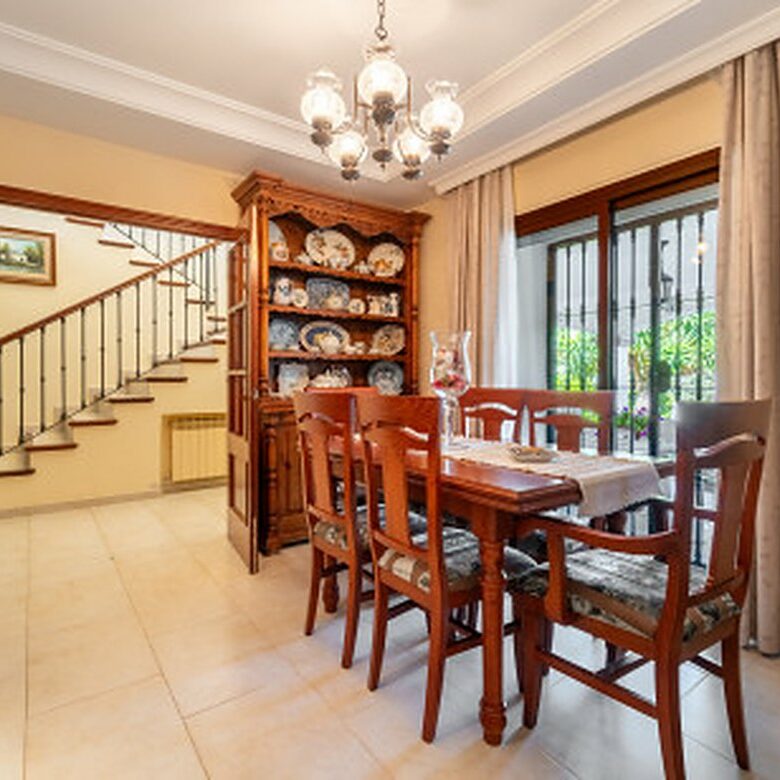 FOR SALE 🏡 Frontline Golf Semi-Detached Villa to Renovate with Pool – Aloha, Nueva Andalucía, Marbella 🇪🇸
