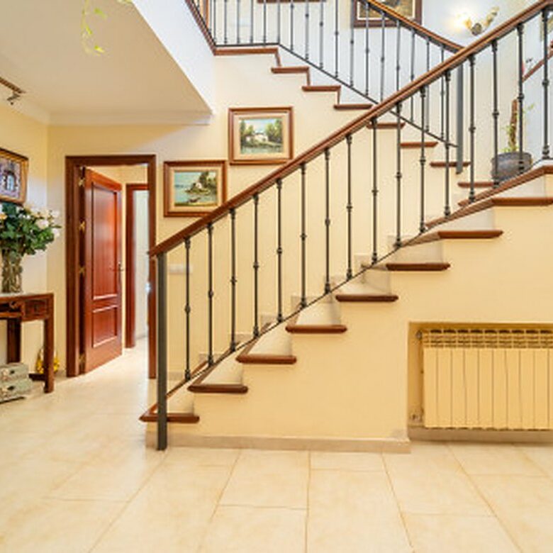 FOR SALE 🏡 Frontline Golf Semi-Detached Villa to Renovate with Pool – Aloha, Nueva Andalucía, Marbella 🇪🇸
