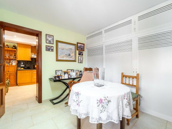 FOR SALE 🏡 Frontline Golf Semi-Detached Villa to Renovate with Pool – Aloha, Nueva Andalucía, Marbella 🇪🇸