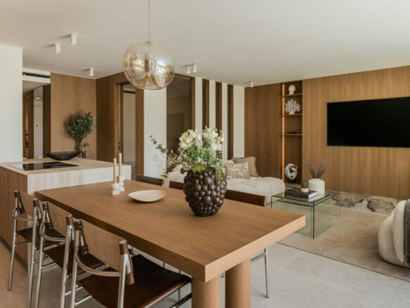 FOR SALE 🏡 Furnished Four-Bedroom Apartment with Underfloor Heating and Garden Terrace – Aloha, Nueva Andalucía 🇪🇸