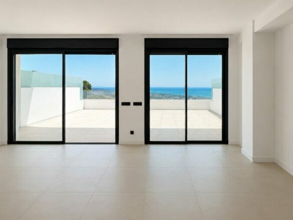 FOR SALE 🏡 Brand-New Three-Bedroom Apartment with Panoramic Sea Views – Altos de los Monteros, Marbella East 🇪🇸