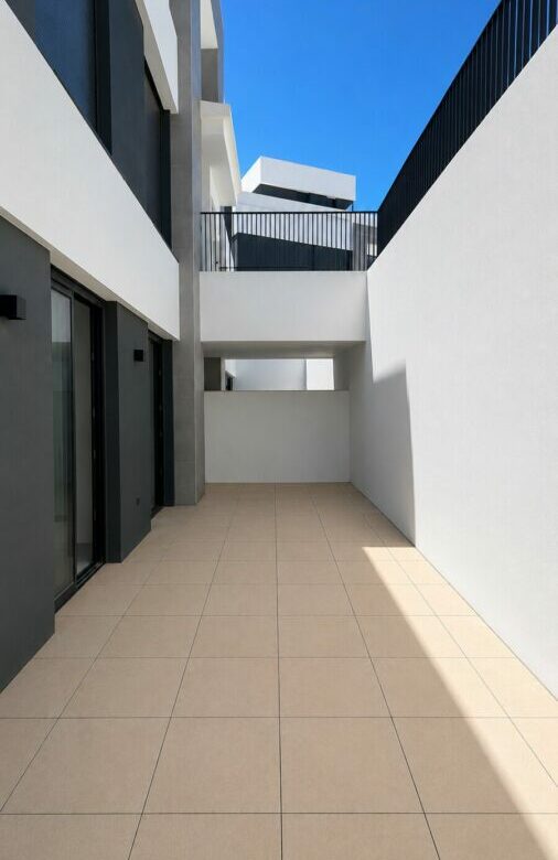 FOR SALE 🏡 Brand-New Three-Bedroom Apartment with Panoramic Sea Views – Altos de los Monteros, Marbella East 🇪🇸