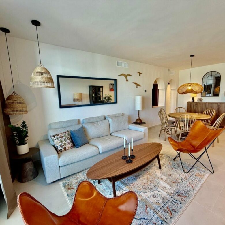 FOR SALE 🏡 Renovated Two-Bedroom Apartment with Private Beach Access – Costalita, Estepona 🇪🇸