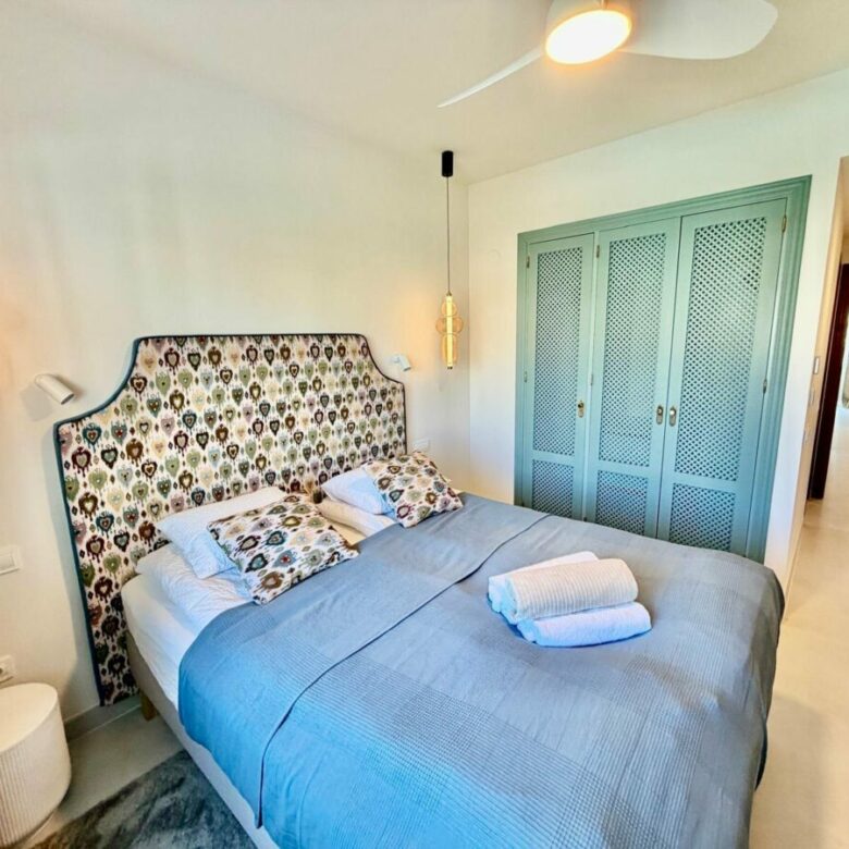FOR SALE 🏡 Renovated Two-Bedroom Apartment with Private Beach Access – Costalita, Estepona 🇪🇸