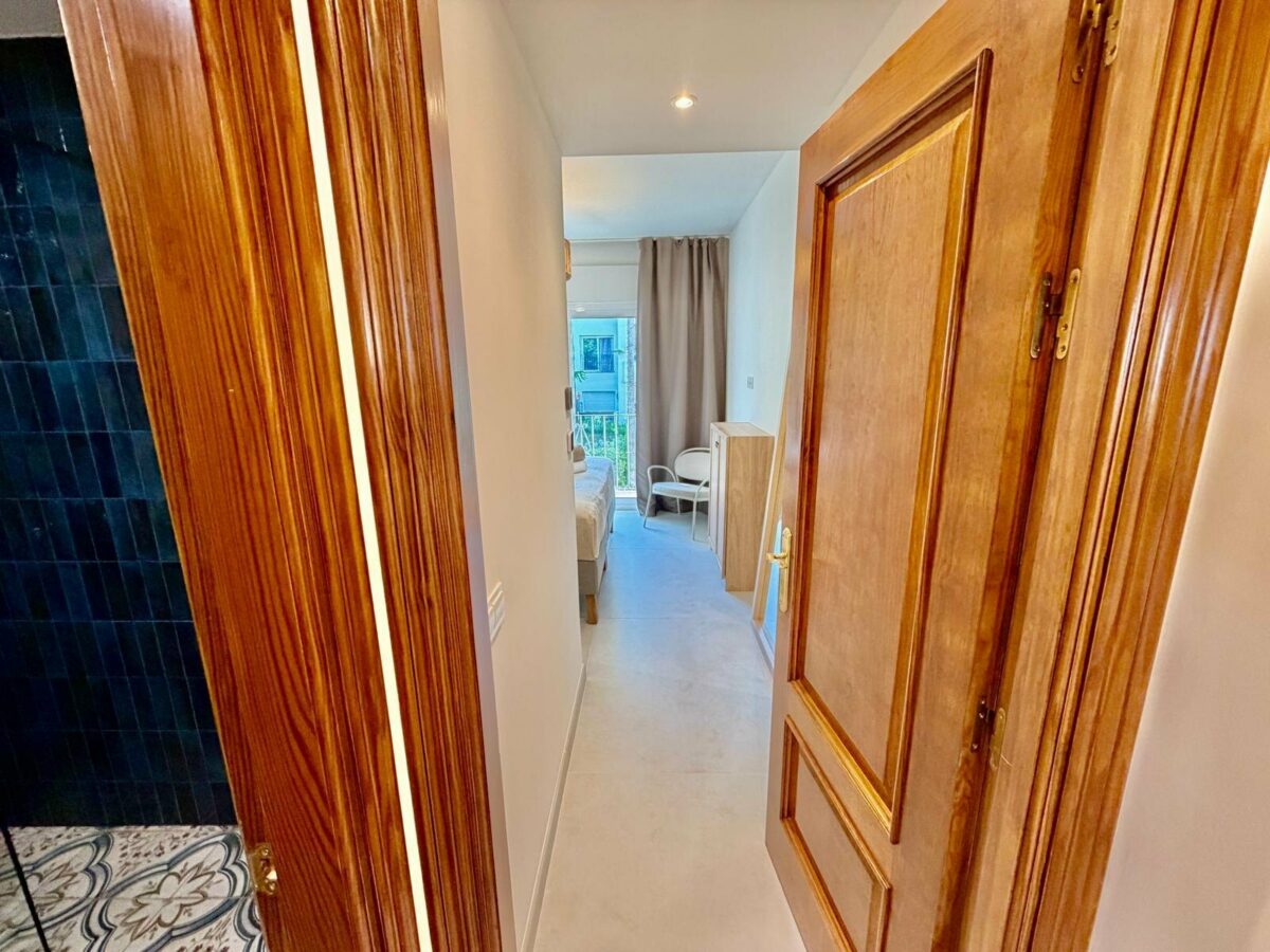 FOR SALE 🏡 Renovated Two-Bedroom Apartment with Private Beach Access – Costalita, Estepona 🇪🇸