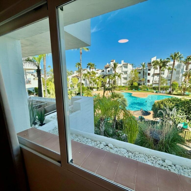 FOR SALE 🏡 Renovated Two-Bedroom Apartment with Private Beach Access – Costalita, Estepona 🇪🇸