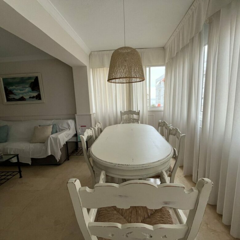 FOR SALE 🏡 One-Bedroom Apartment with Terrace and Parking Steps from the Beach – La Fontanilla, Marbella Center, Marbella 🇪🇸
