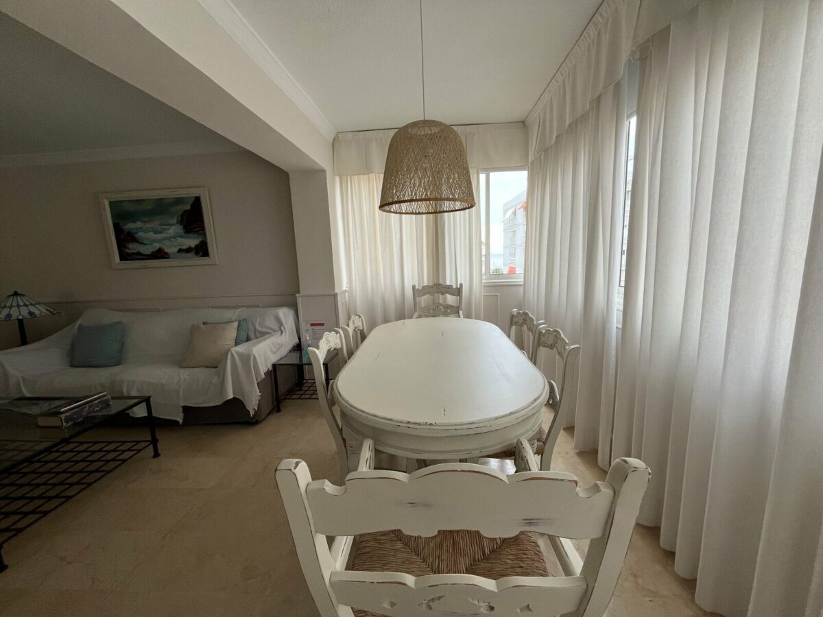 FOR SALE 🏡 One-Bedroom Apartment with Terrace and Parking Steps from the Beach – La Fontanilla, Marbella Center, Marbella 🇪🇸