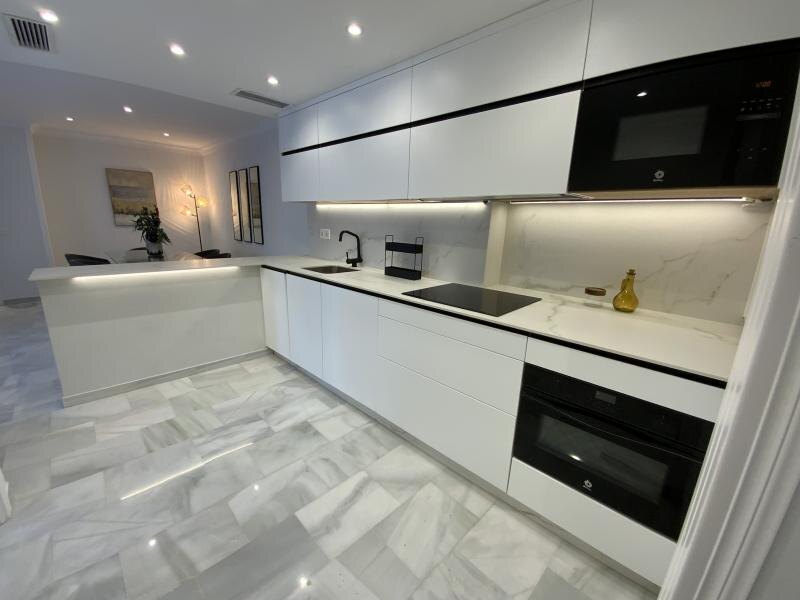 FOR SALE 🏡 Fully Renovated Two-Bedroom Apartment Steps from the Beach – Marbella Centro, Marbella 🇪🇸