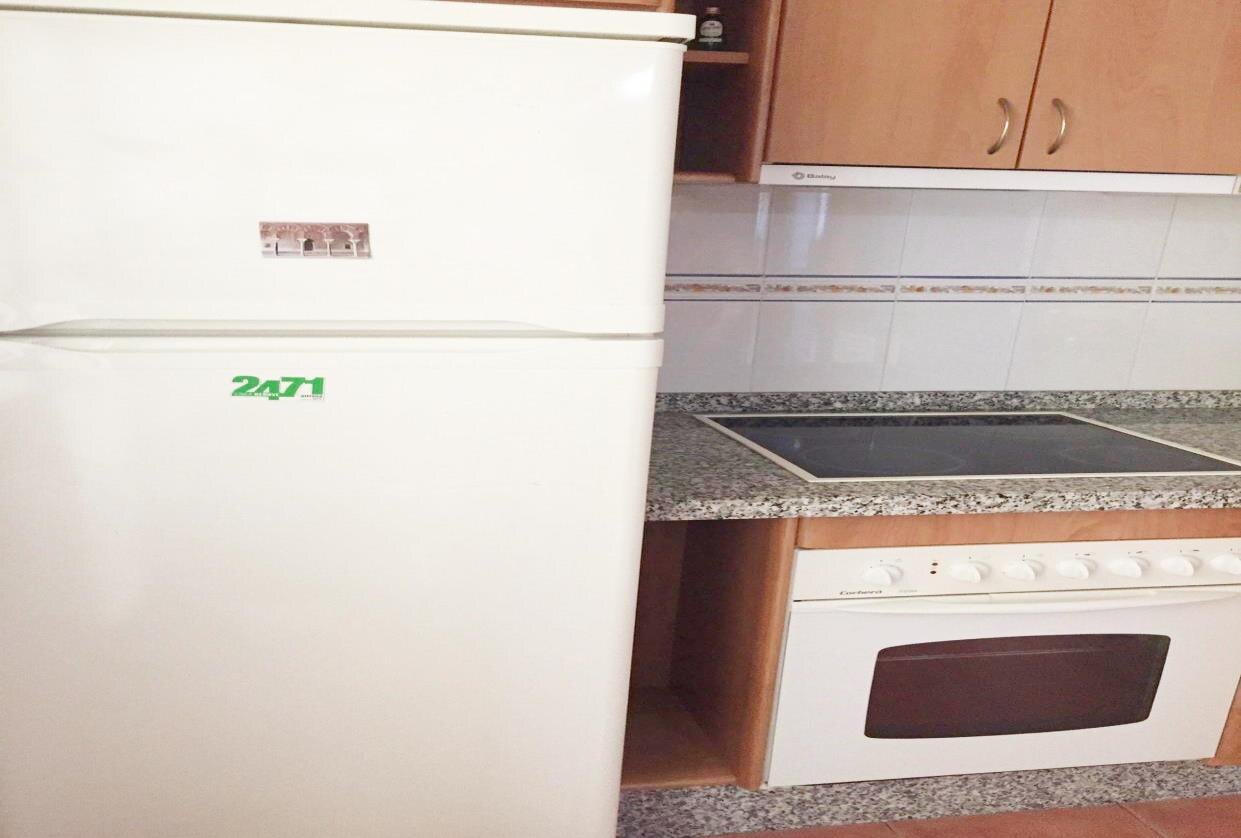 FOR SALE 🏡 Two-Bedroom Apartment to Renovate with Parking and Storage – Marbella Centro, Marbella 🇪🇸