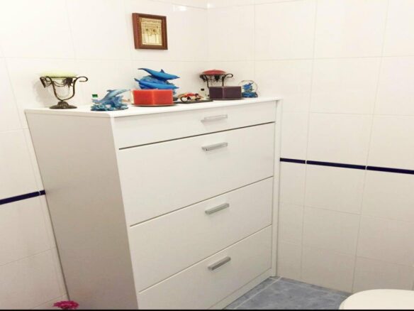 FOR SALE 🏡 Two-Bedroom Apartment to Renovate with Parking and Storage – Marbella Centro, Marbella 🇪🇸