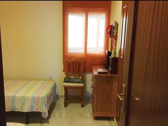 FOR SALE 🏡 Two-Bedroom Apartment to Renovate with Parking and Storage – Marbella Centro, Marbella 🇪🇸