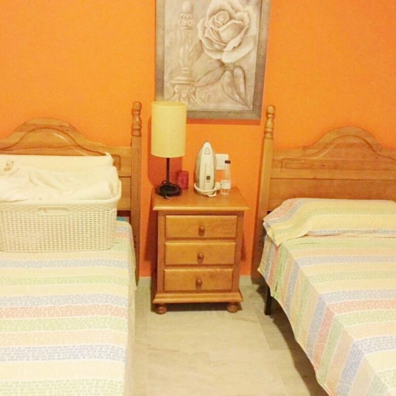 FOR SALE 🏡 Two-Bedroom Apartment to Renovate with Parking and Storage – Marbella Centro, Marbella 🇪🇸