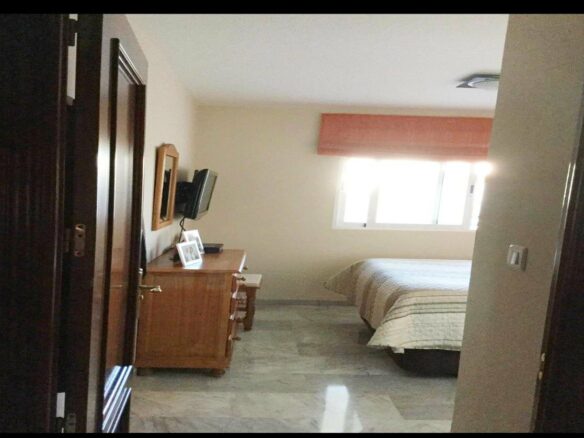 FOR SALE 🏡 Two-Bedroom Apartment to Renovate with Parking and Storage – Marbella Centro, Marbella 🇪🇸