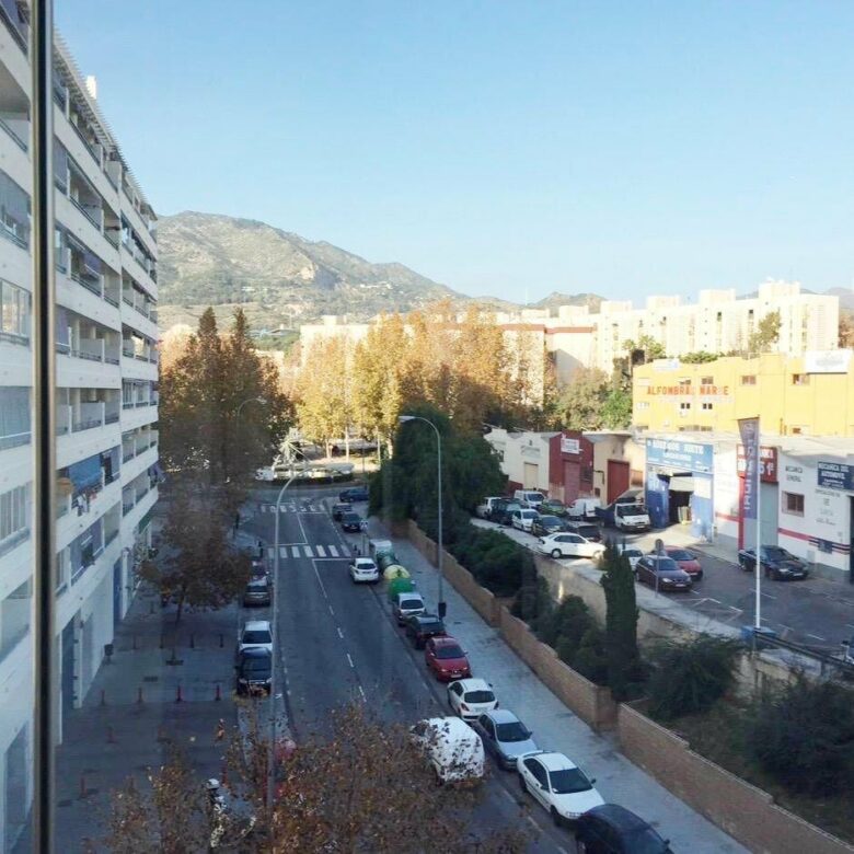 FOR SALE 🏡 Two-Bedroom Apartment to Renovate with Parking and Storage – Marbella Centro, Marbella 🇪🇸