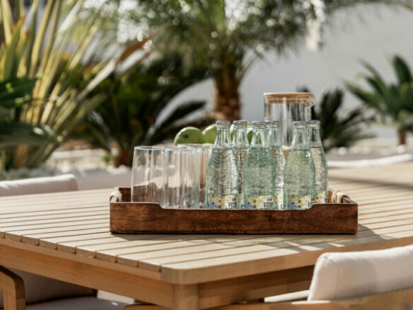 FOR SALE 🏡 Fully Renovated Three-Bedroom Apartment with Outdoor Kitchen Terrace – Nueva Andalucía, Marbella 🇪🇸