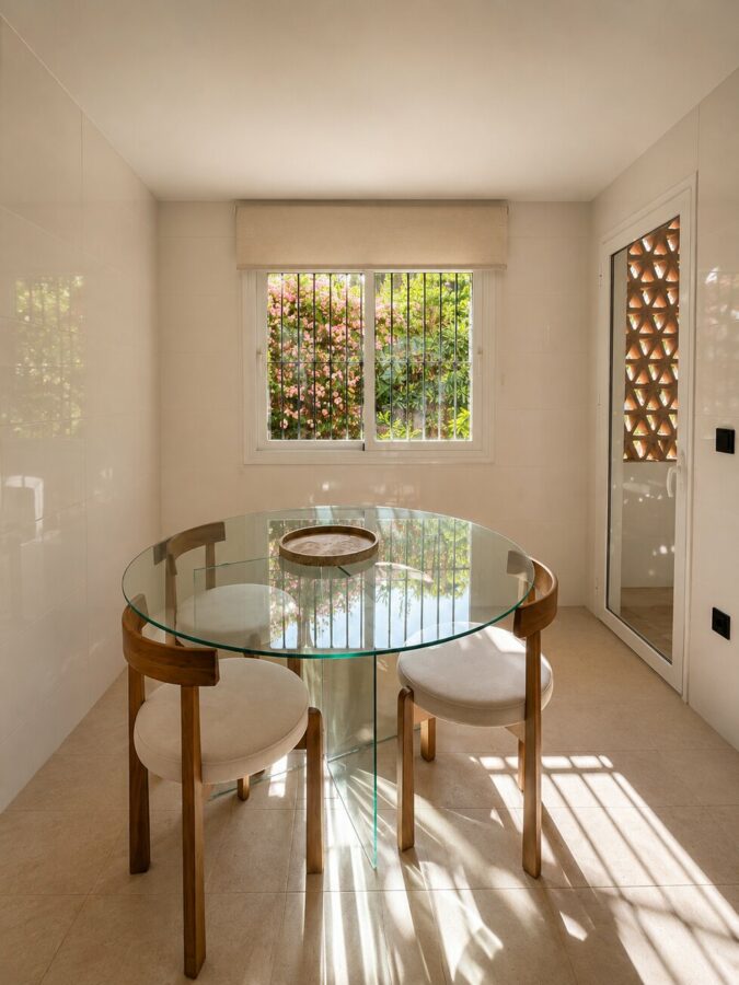 FOR SALE 🏡 Single-Level Ground Floor Apartment with Private Terrace and Garden Access – Sierra Blanca, Marbella Golden Mile 🇪🇸