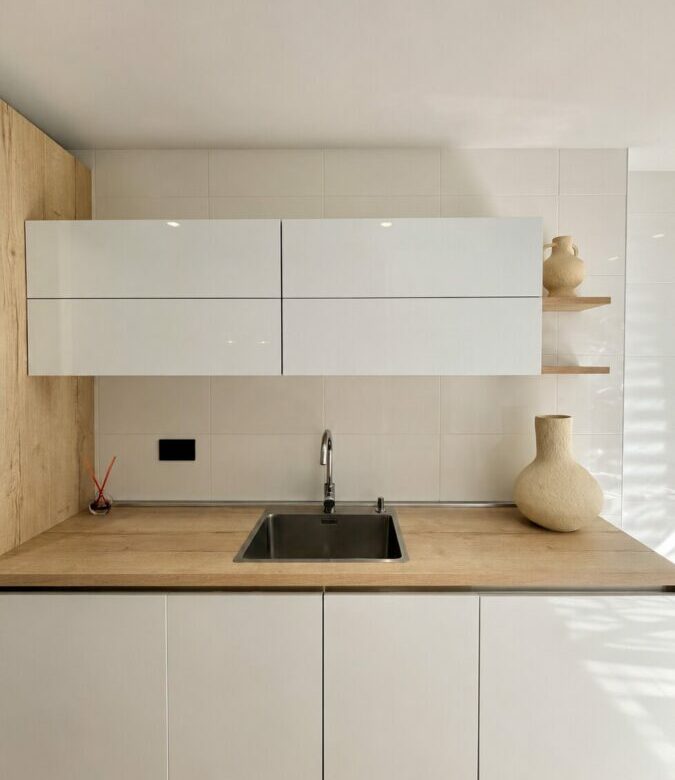 FOR SALE 🏡 Single-Level Ground Floor Apartment with Private Terrace and Garden Access – Sierra Blanca, Marbella Golden Mile 🇪🇸