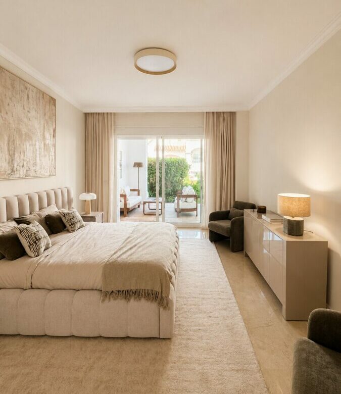 FOR SALE 🏡 Single-Level Ground Floor Apartment with Private Terrace and Garden Access – Sierra Blanca, Marbella Golden Mile 🇪🇸
