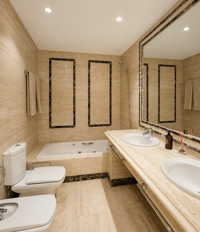 FOR SALE 🏡 Single-Level Ground Floor Apartment with Private Terrace and Garden Access – Sierra Blanca, Marbella Golden Mile 🇪🇸