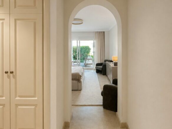 FOR SALE 🏡 Single-Level Ground Floor Apartment with Private Terrace and Garden Access – Sierra Blanca, Marbella Golden Mile 🇪🇸