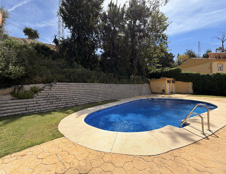 FOR SALE 🏡 Furnished Two-Bedroom Apartment on the Golf with South Terrace and Garage – Torrequebrada, Benalmádena 🇪🇸
