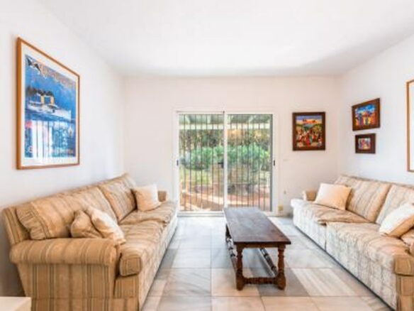 FOR SALE 🏡 Beachside Villa to Renovate 300 m from the Sand and the Marina – Artola, Marbella East 🇪🇸
