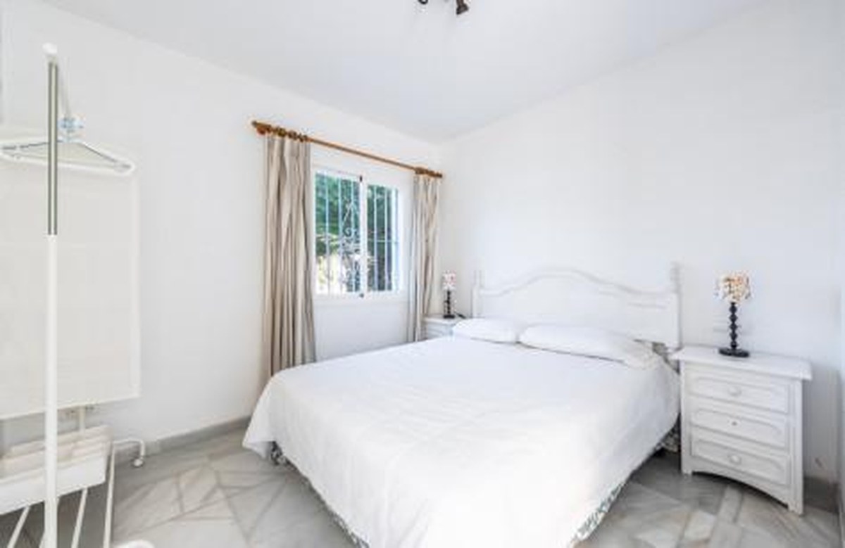 FOR SALE 🏡 Beachside Villa to Renovate 300 m from the Sand and the Marina – Artola, Marbella East 🇪🇸