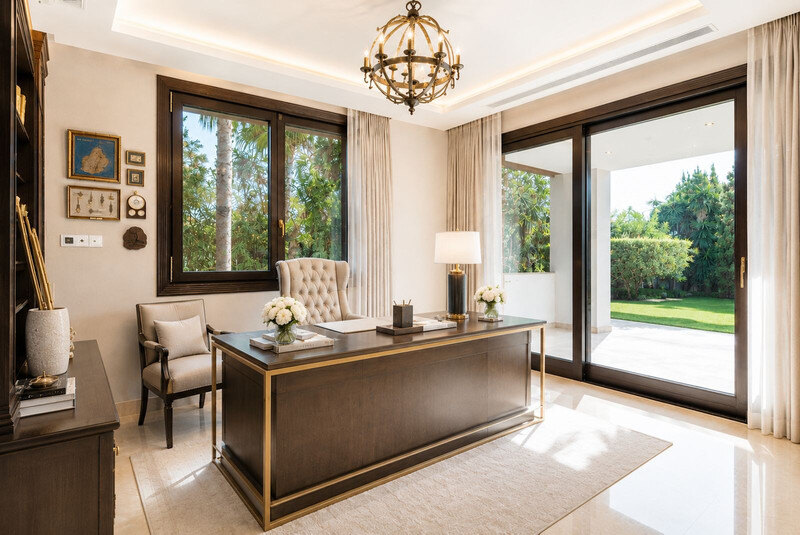 FOR SALE 🏡 Seven-Suite Beachside Villa with Lift and Smart Home on a 2,042 m² Plot – Guadalmina Baja, San Pedro 🇪🇸